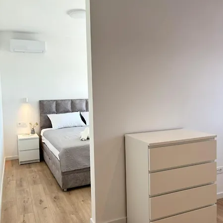 Inula Apartamento *