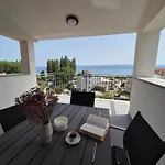 شقة Inula